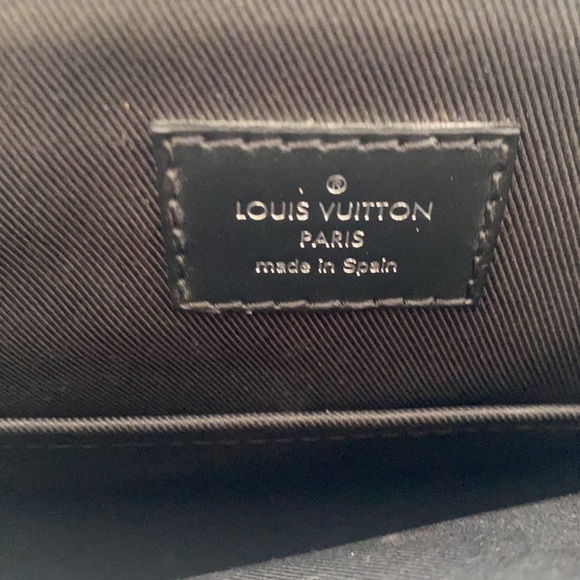 Louis Vuitton messenger bag - Picture 3 of 5